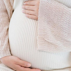 侵入式路线秉🎋泰国试管助孕机构持“极致精度☑🧤优先”原则，通过🦛外科手🐳👭